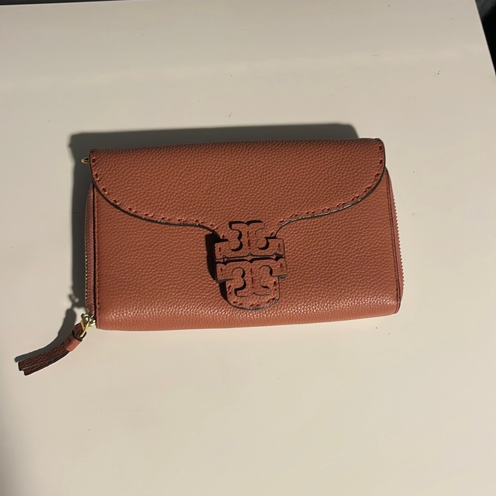 Tory Burch Wallet in Warm Mauve Pink-Like New